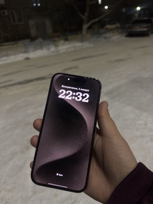 ПРОДАМ  IPhone 15 Pro