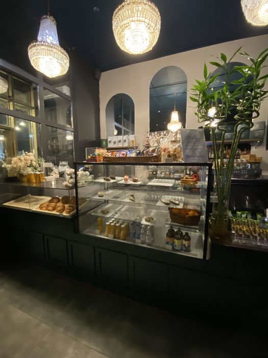 Люстра для гостинной