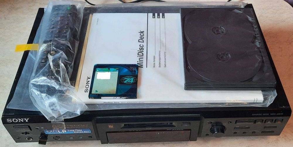 Минидисковый проигрыватель (дека) Sony Minidisc deck MDS-JE640