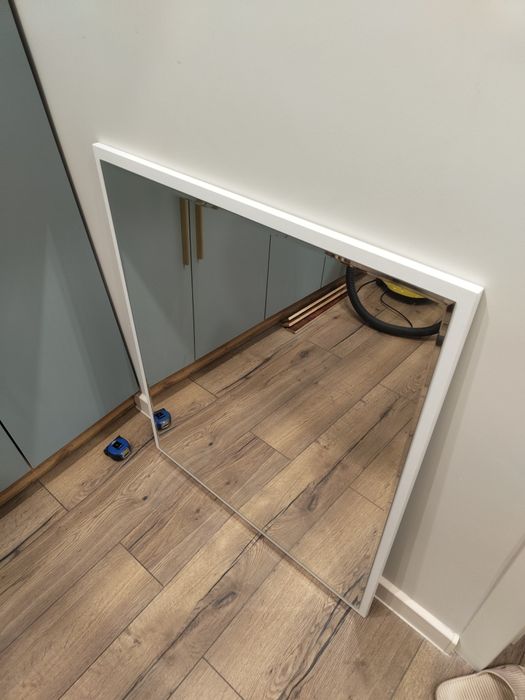 Зеркало 95*80 навесное