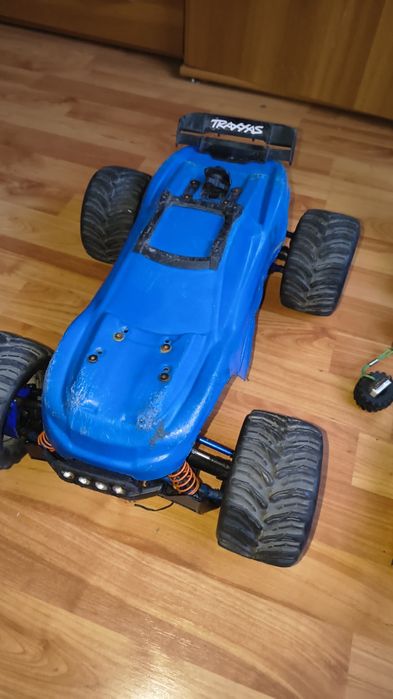 Traxxas rustler 4x4 modificat