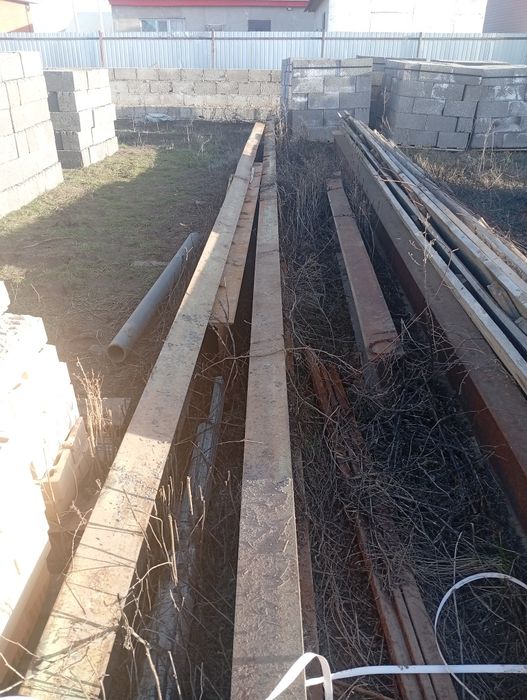 Двух товарка металл