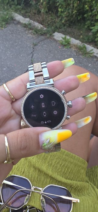 Michael kors smart