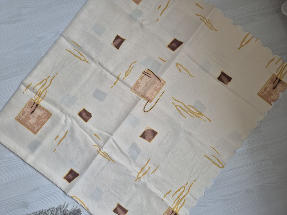 Fata de masa crem 135×155