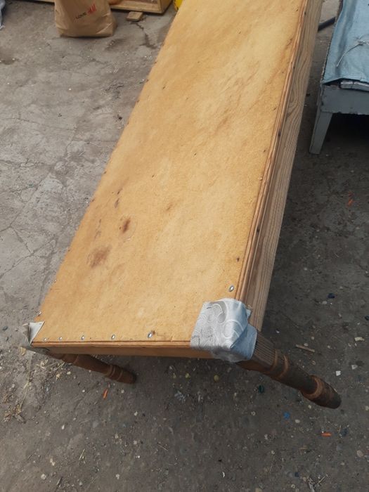 Столик низкий восточный.