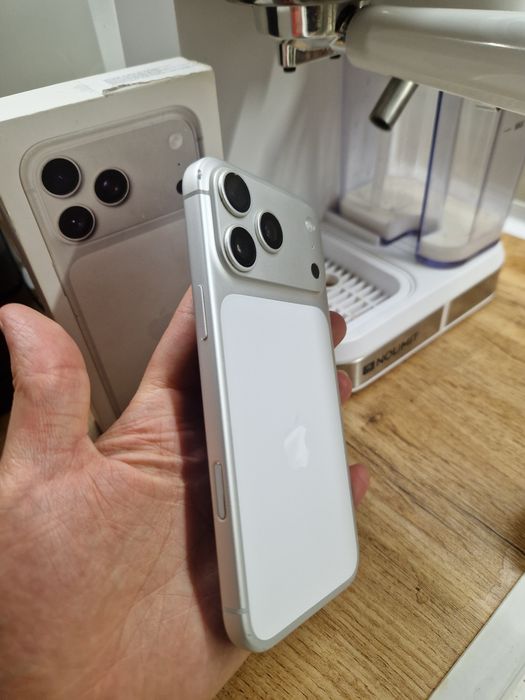 iPhone 17 Pro Max 256 EAC Sim + eSim