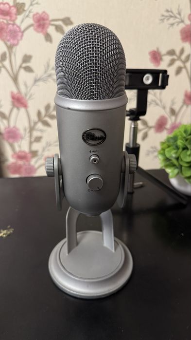 Микрафон Blue Yeti для АСМР