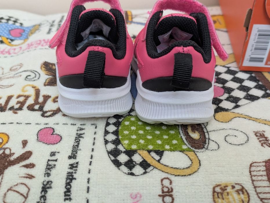Nike revolution 5 , розови маратонки за момичета