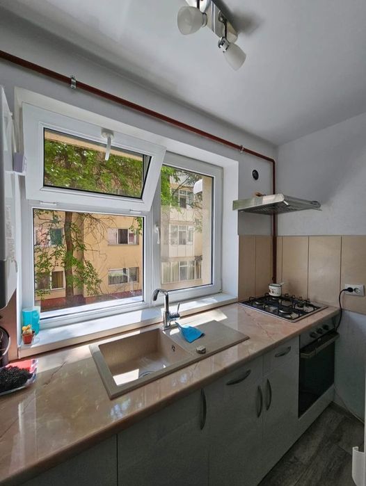 Apartament 2 camere de închiriat