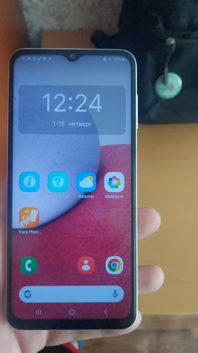 Продам телефон самсунг