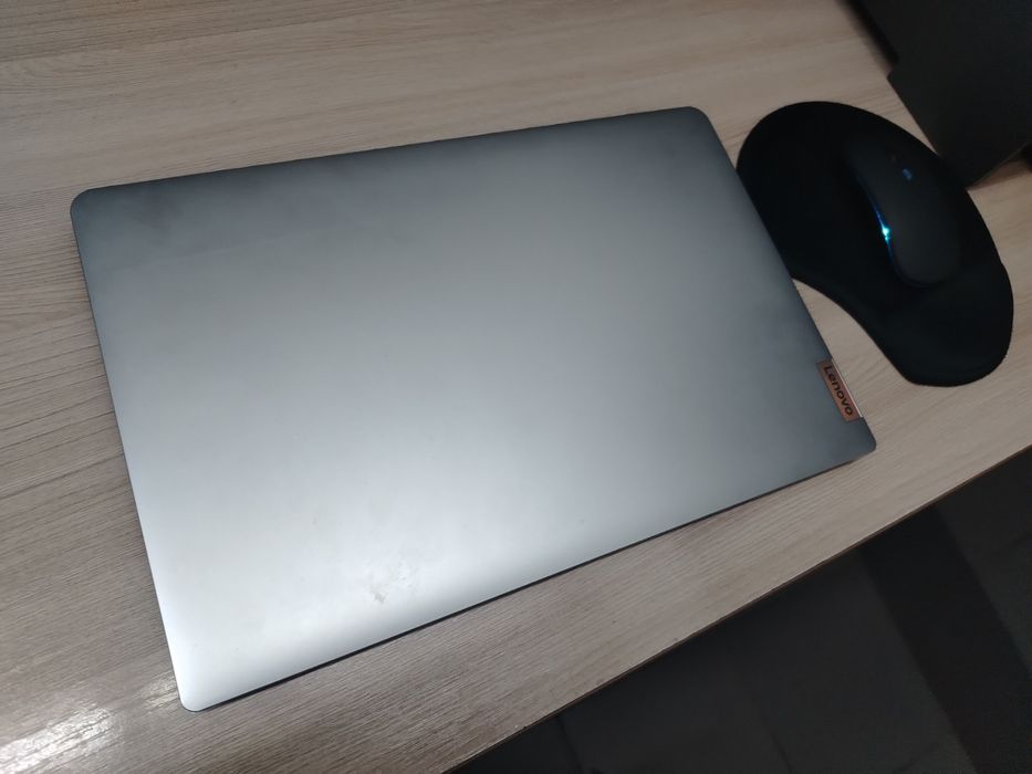 Lenovo ideapad Ryzen 5 7520U