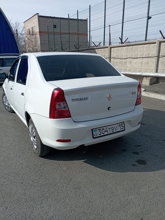 Рено Логан 2013 г.