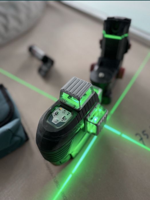 Laser Bosch GLL 3-80CG