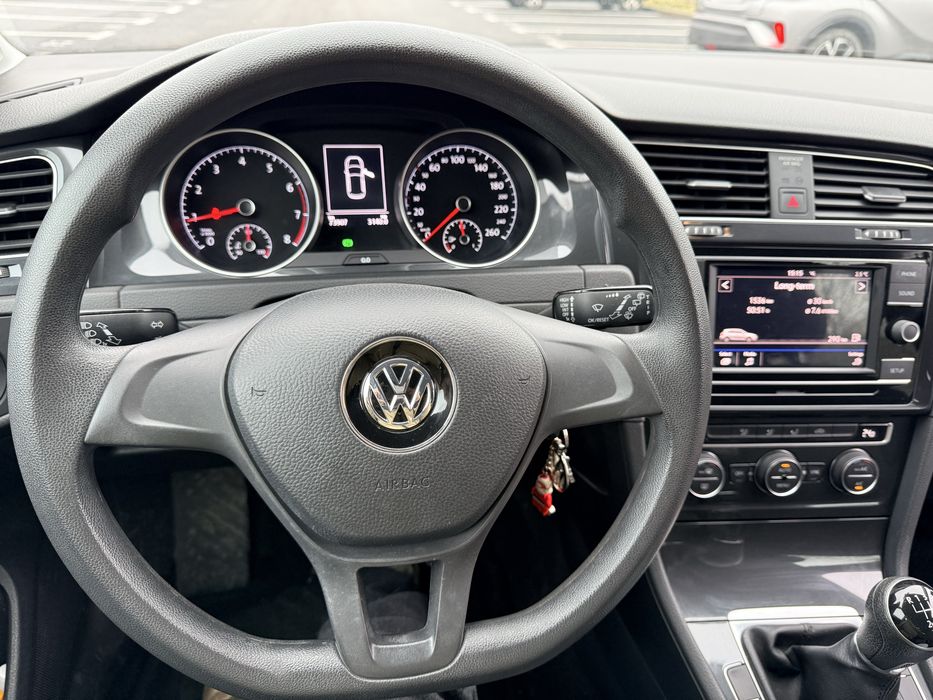 VOLKSWAGEN Golf 2021 — imagine 36