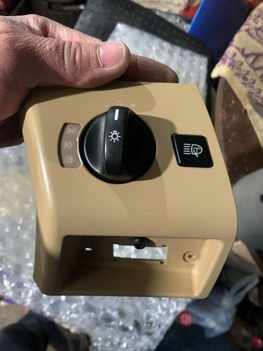 Лостчета светлини,мигачи,чистачки,и ключ за фарове за Мерцедес w220.