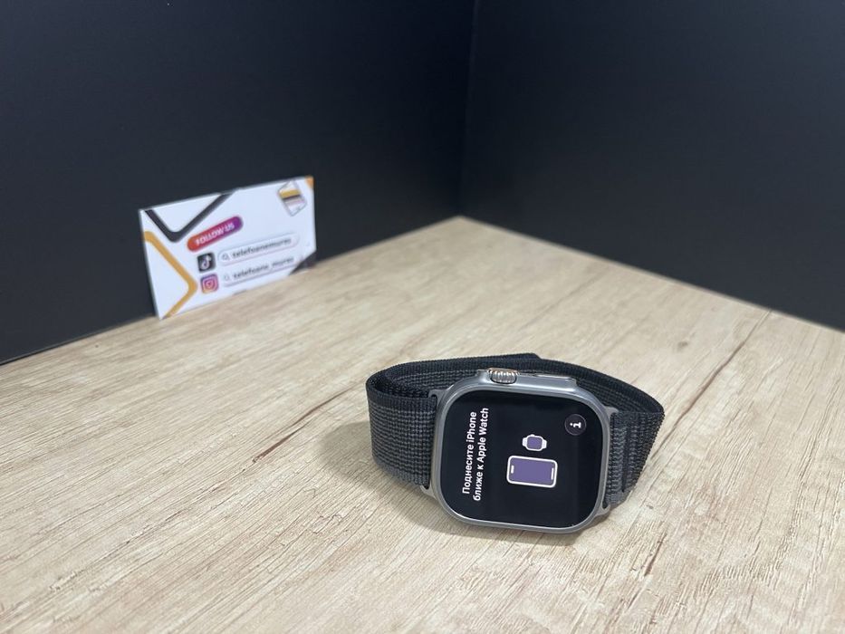 Apple Watch Ultra 49mm Natural Titanium Second-Hand 2 ani g