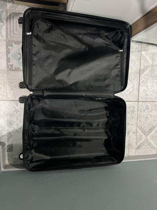 Куфар голям , като нов