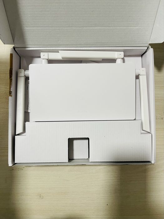 Router Huawei WiFi 6, AX2 ,AX1500 ,Dual Band ,Plug and Play