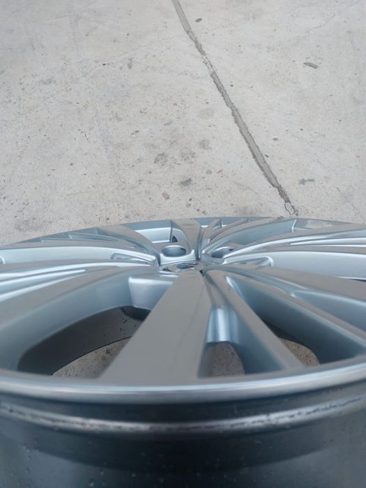 Продам диски в отличном состояние кия хендай