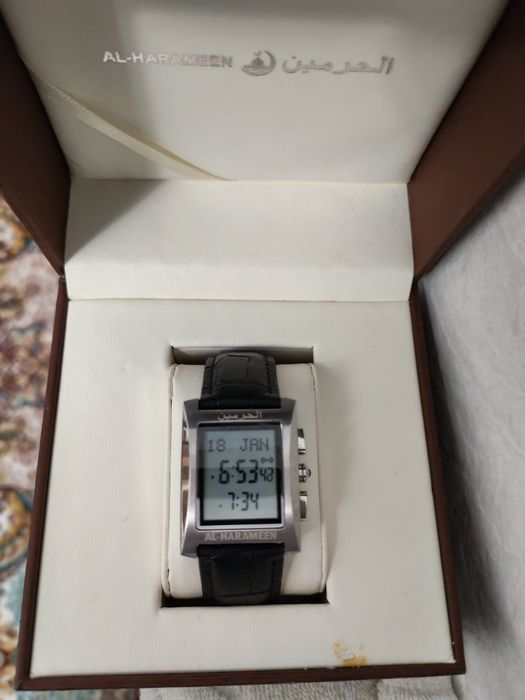 Часы Аль харамин
