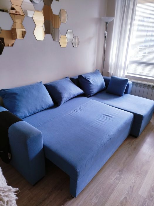 Модерен диван с функция сън