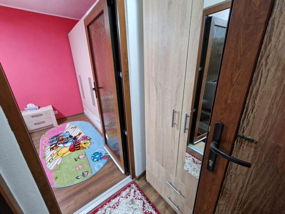 Proprietar vand apartament