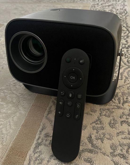 Мини проектор с поддержкой