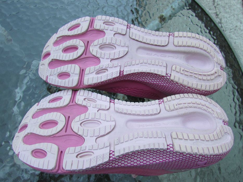 Дамски маратонки Under Armour HOVR Machina 3