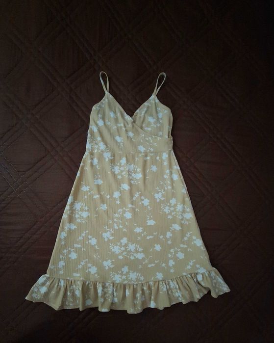 Дамска лятна рокля с презрамки в отлично състояние - размер L