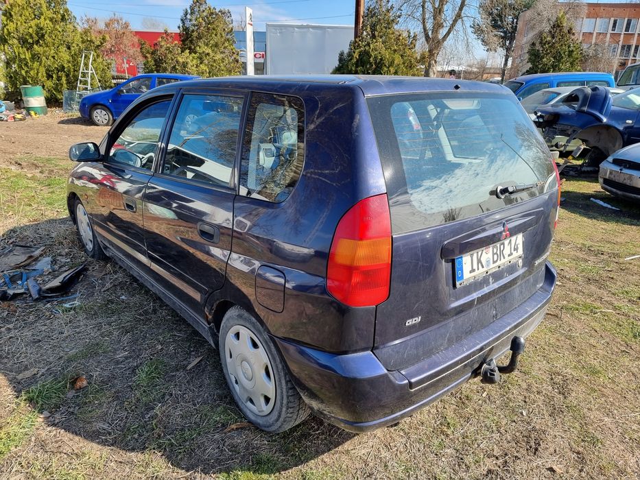 ️mitsubishi space star 1.8GDI  бензин 2000 г   само на части