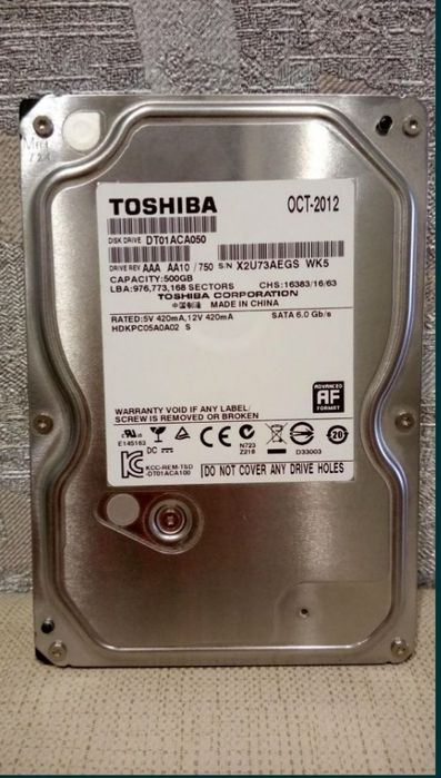 Продам планшет , требует ремонта