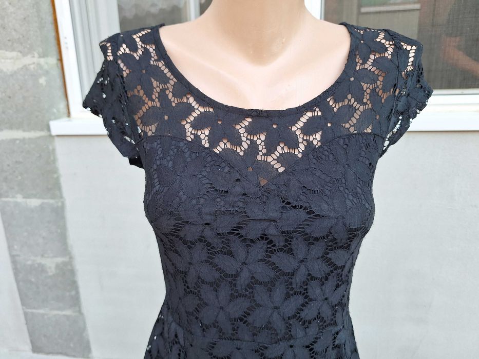 FB Sister | rochie dama | bust 72 cm | mar. 34 - 36 | XS - S