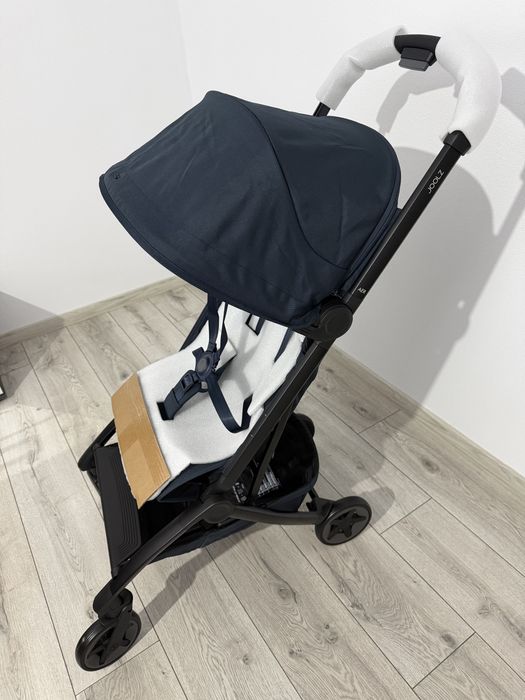 Carucior Joolz aer2, sac de calatorie inclus.