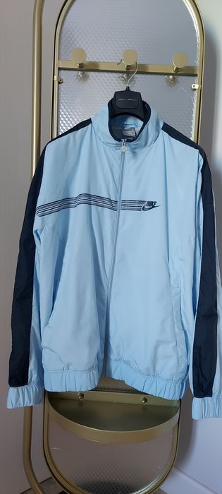 Куртки , ветровки разные