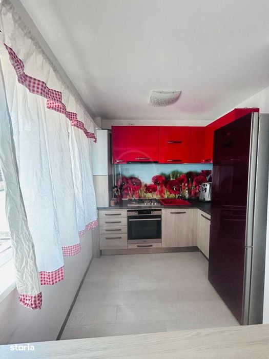 Apartament de 2 camere, semidecomadat, zona Teilor