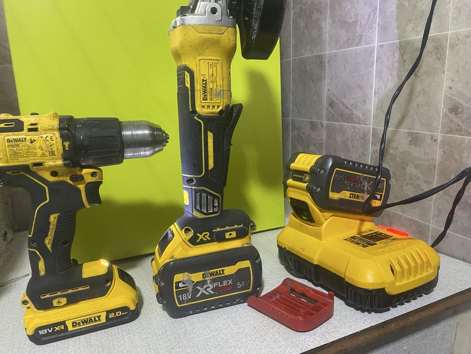 Продам болгарку и шуруповерд..