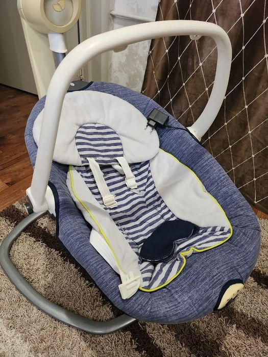 Продам детский шезлонг .