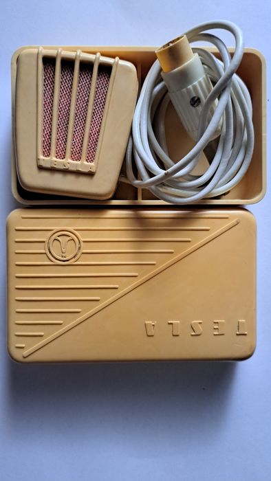 Vintage Tesla: Microfon dinamic AMD 210 funcțional + Cutie colecțiee