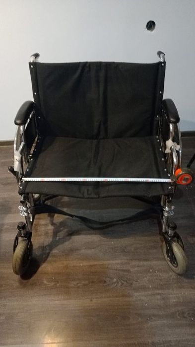 Инвалидная коляска, новая до 200 кг.