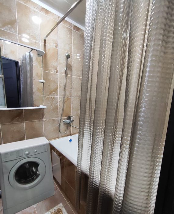 Сдам 2х комн квартиру