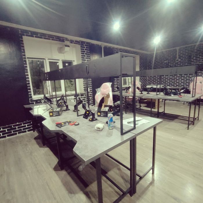 Компьтерный стол.