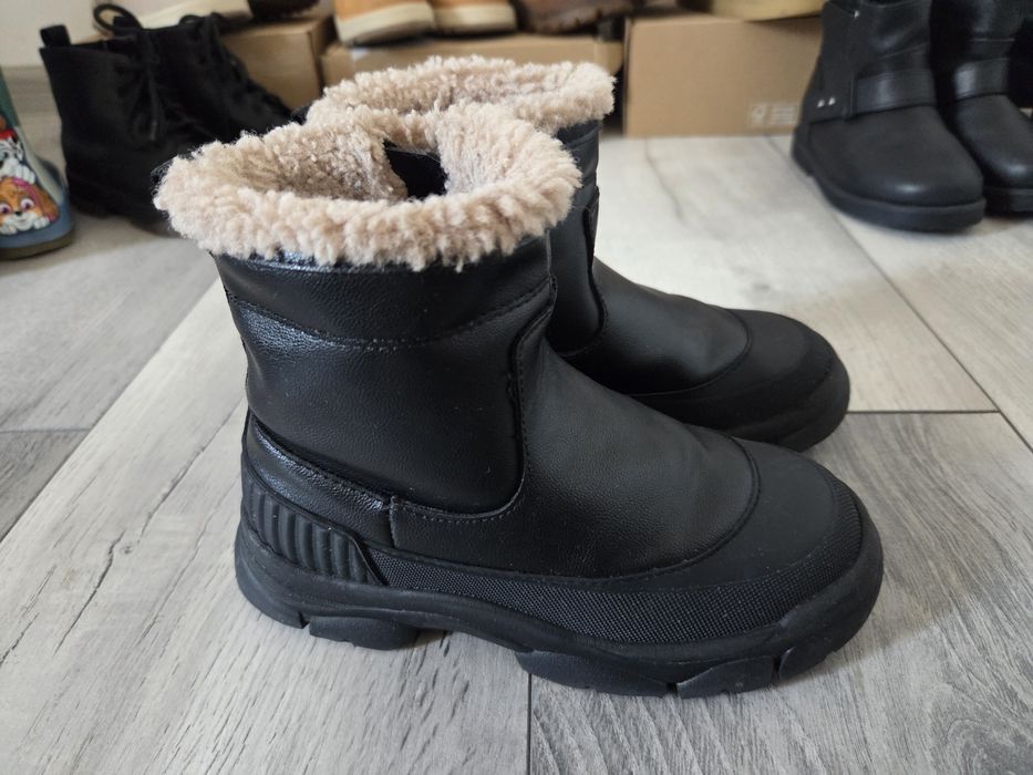 Ghetute pentru fetita si hanorac m 116 cm