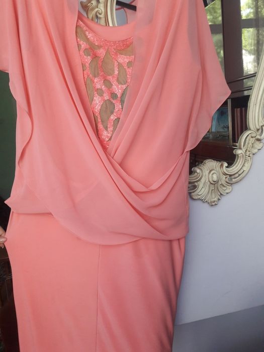 Вечерние платье.