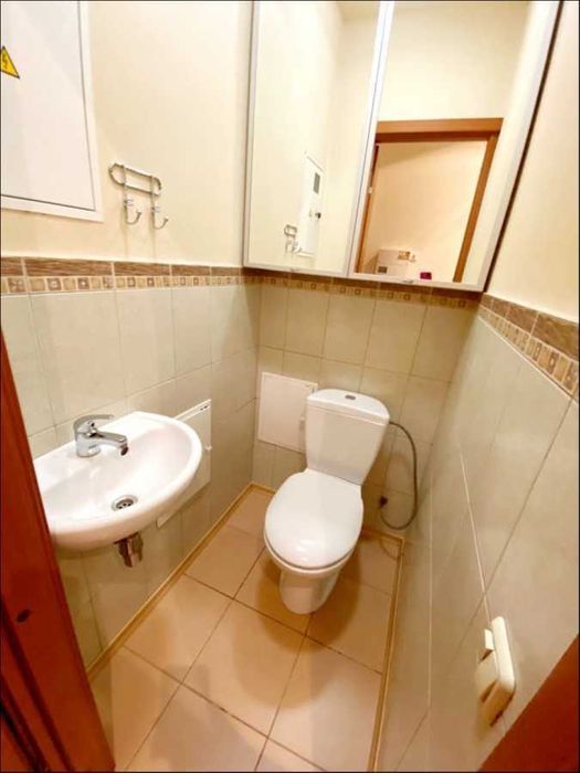 Дава се под наем Двустаен апартамент в София, Център - 65 кв.м за 510 € - Снимка #2