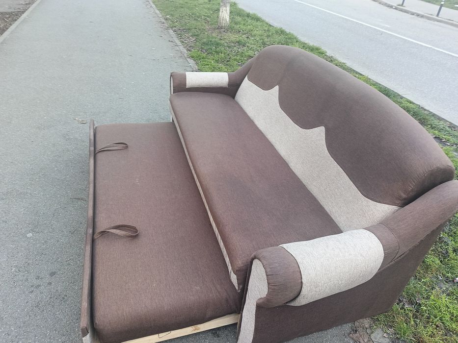 Canapea/ pat stare foarte buna