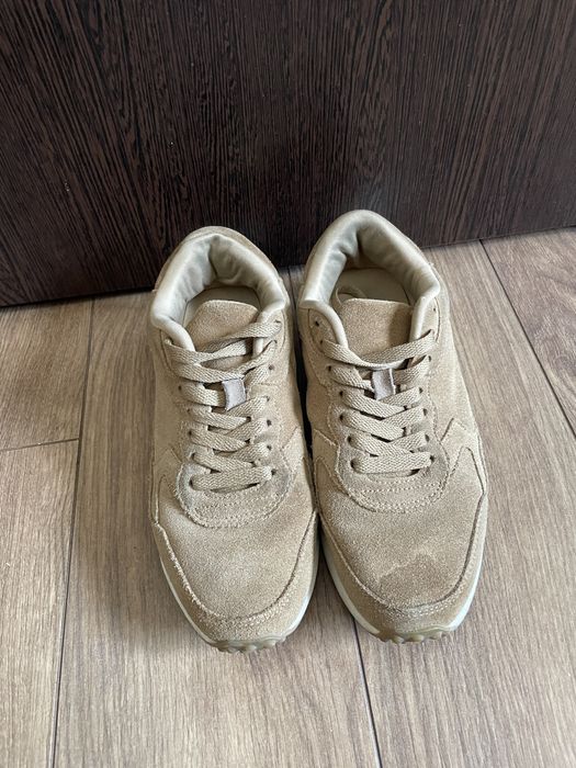 Продам кросы oysho