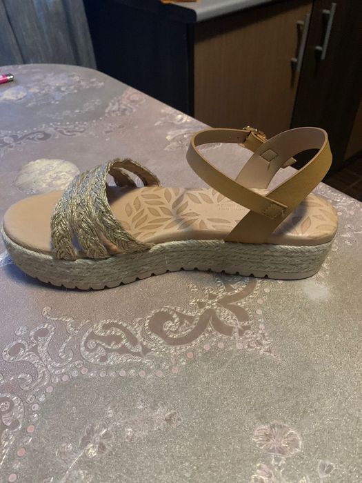 sandale de vară, cu platformă