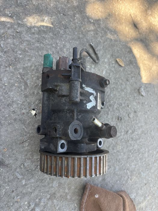 Нафтова помпа за Рено Меган, Сценик, Клио 1.5 дци