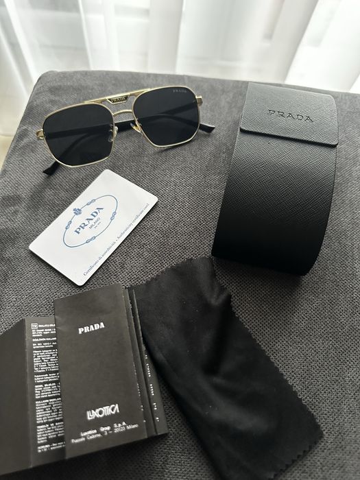 Ochelari de soare Prada