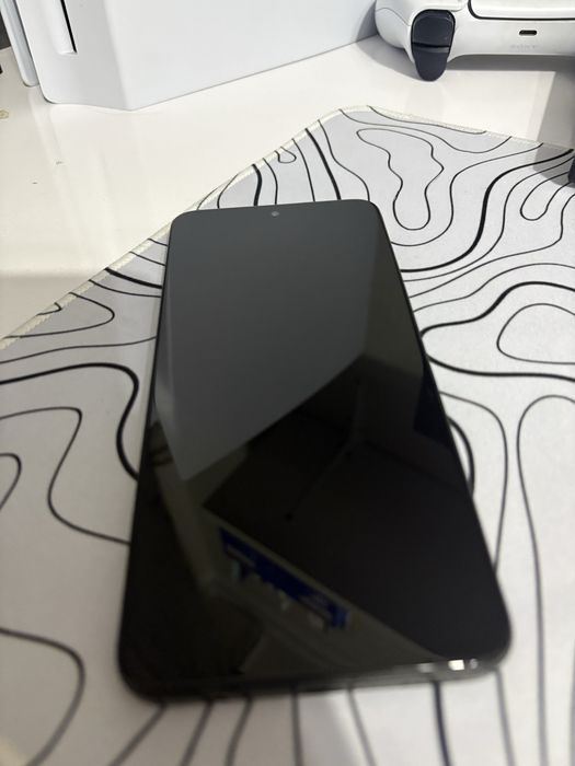 Продам смартфон Honor x7b